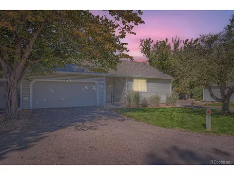 2834 S Heather Gardens Way #B, Aurora, CO 80014