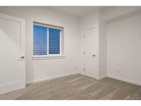 6921 E 4th Ave, Denver, CO 80220 photo 39