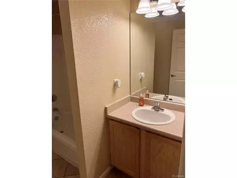 1748 Eagle St #B, Aurora, CO 80011 photo 10