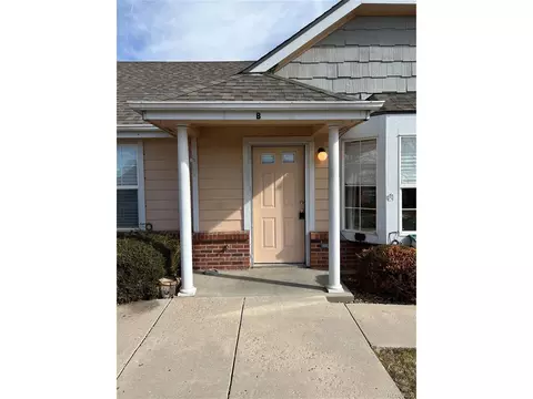 1748 Eagle St #B, Aurora, CO 80011 photo 1