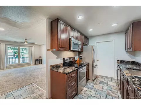 16026 E Warren Pl, Aurora, CO 80013 photo 3