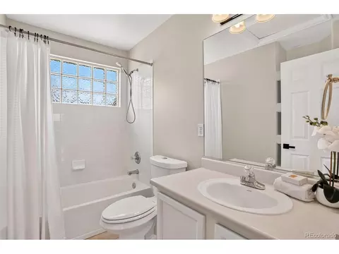 Bath - 2389 E 116th Pl, Denver, CO 80233 photo 3 of 4