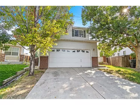 19568 E 18th Ave, Aurora, CO 80011 photo 1