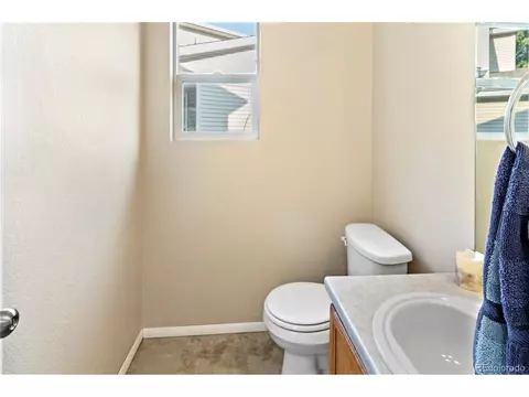 19568 E 18th Ave, Aurora, CO 80011 photo 9