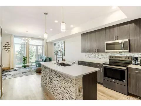 Kitchen - 14946 E Hampden Ave, Aurora, CO 80014 photo 4 of 5