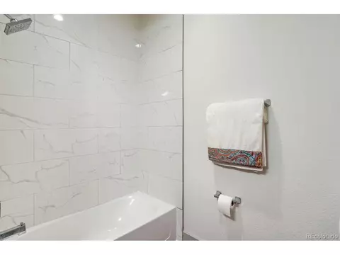 Bath - 14946 E Hampden Ave, Aurora, CO 80014 photo 5 of 6