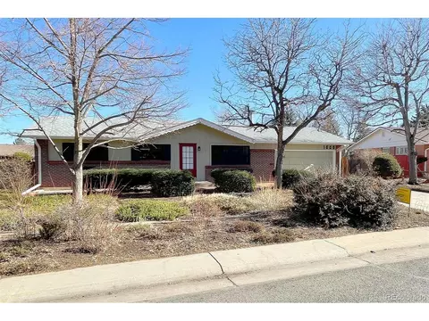 1606 S Welch Cir, Lakewood, CO 80228