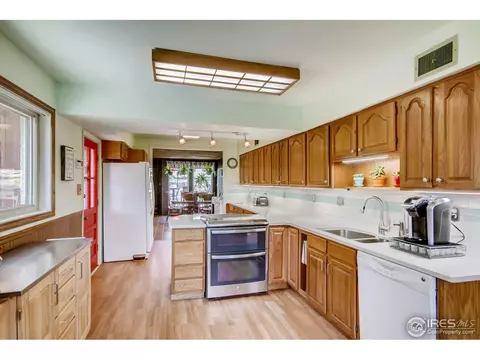 1521 E 90th Ave, Thornton, CO 80229 photo 14