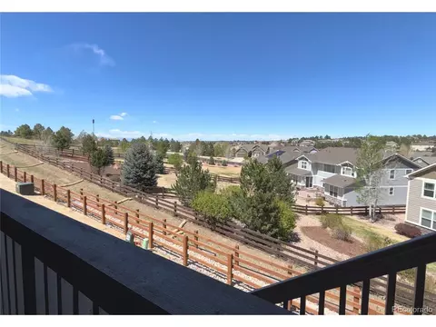 Exterior - 24555 E Kettle Ct, Aurora, CO 80016 photo 4 of 5