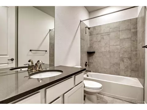 Bath - 24555 E Kettle Ct, Aurora, CO 80016 photo 2 of 2