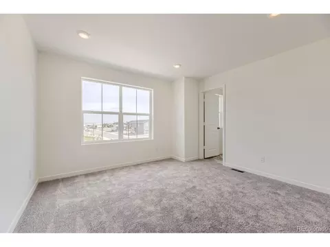 660 Aspen Ave, Bennett, CO 80102 photo 6