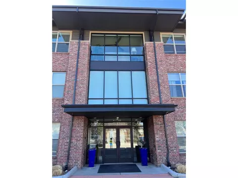 155 S Monaco Pkwy #307, Denver, CO 80224