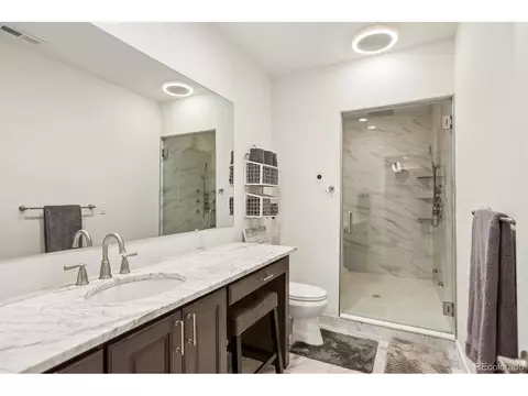 Bath - 27790 E Links Pl, Aurora, CO 80016 photo 7 of 9