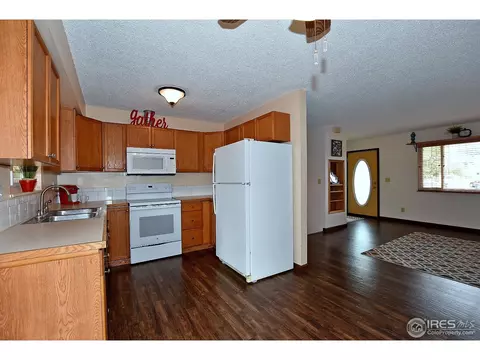 805 Table Mountain Ct, Windsor, CO 80550 photo 5