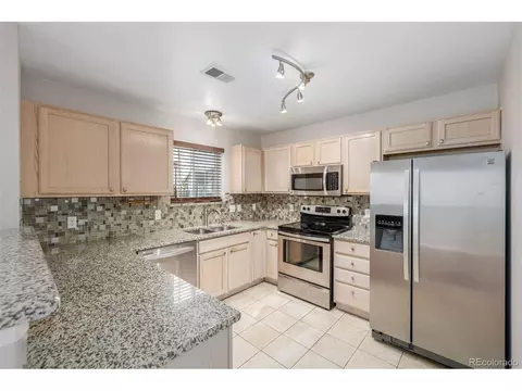 1326 S Danube Way #104, Aurora, CO 80017