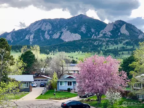 1266 Bear Mountain Ct, Boulder, CO 80305 photo 2