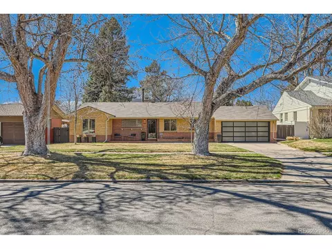 935 Oneida St, Denver, CO 80220