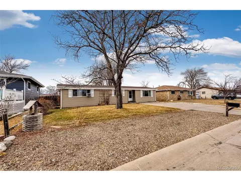 535 3rd St, Bennett, CO 80102 photo 2