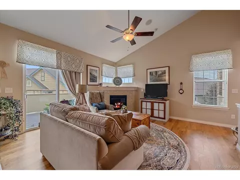Living - 22124 Euclid Dr, Aurora, CO 80016 photo 2 of 6
