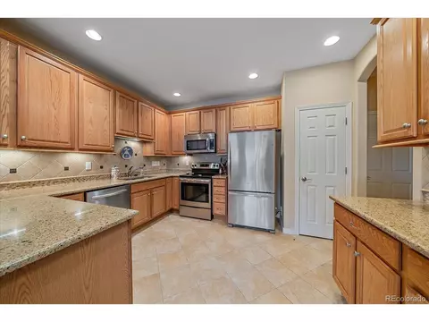 Kitchen - 22124 Euclid Dr, Aurora, CO 80016 photo 2 of 4