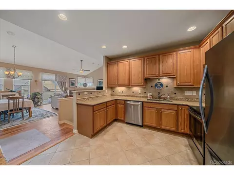 Kitchen - 22124 Euclid Dr, Aurora, CO 80016 photo 4 of 4