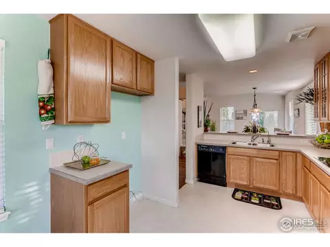 19540 E Dickenson Pl, Aurora, CO 80013 photo 15