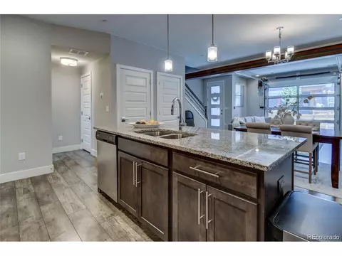 19560 E Sunset Cir, Centennial, CO 80015 photo 5