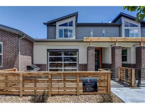 19560 E Sunset Cir, Centennial, CO 80015 photo 1