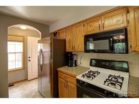 313 E Colorado Ave, Berthoud, CO 80513 photo 10