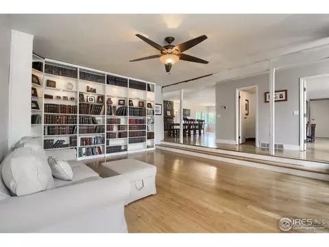 15693 E Chenango Ave, Aurora, CO 80015 photo 3