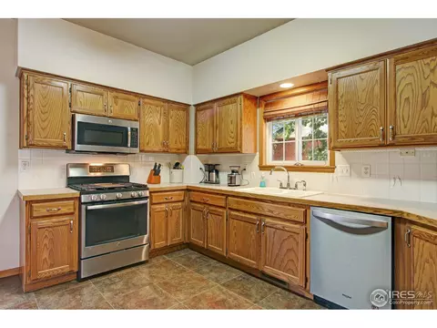 100 E Nebraska Ave, Berthoud, CO 80513 photo 12
