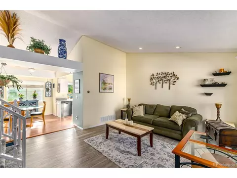 19521 E Linvale Dr, Aurora, CO 80013 photo 2