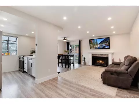 12546 E Cornell Ave #201, Aurora, CO 80014