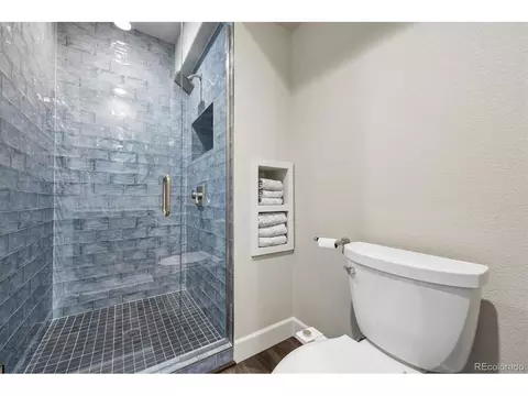Bath - 8509 Eldora Way, Arvada, CO 80007 photo 5 of 6