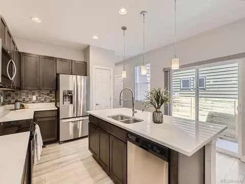 15862 E Warner Dr, Denver, CO 80239 photo 11