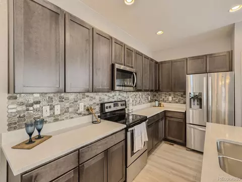 15862 E Warner Dr, Denver, CO 80239 photo 22