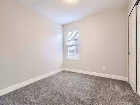 15862 E Warner Dr, Denver, CO 80239 photo 5