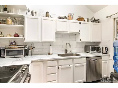 3147 Bell Dr, Boulder, CO 80301 photo 8