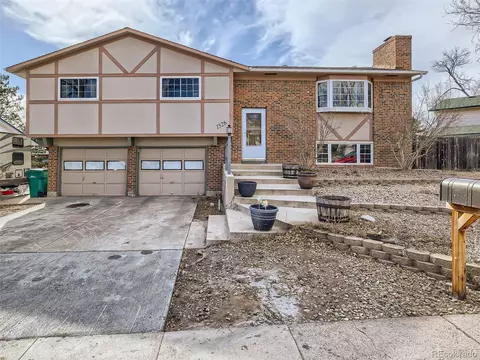 1526 Lyle Dr, Colorado Springs, CO 80915