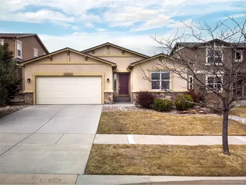 8004 Hunter Peak Trl, Colorado Springs, CO 80924