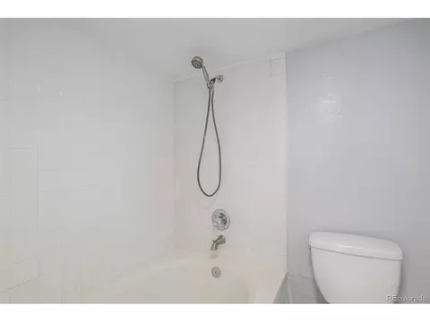 Bath - 15552 E Temple Pl, Aurora, CO 80015 photo 4 of 4