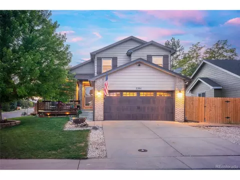 2201 Stuart St, Longmont, CO 80501