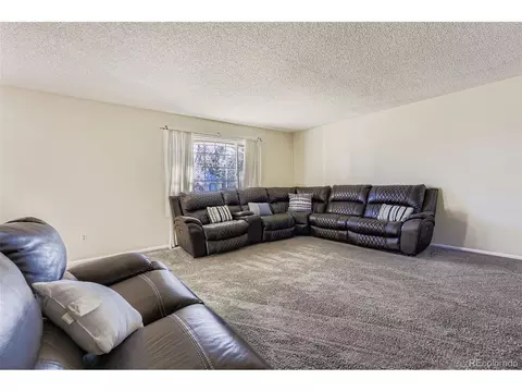 17033 E Pacific Pl, Aurora, CO 80013 photo 5