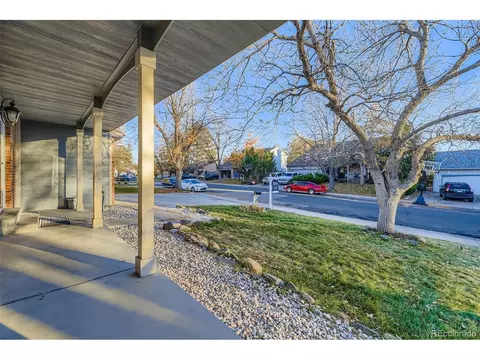 17033 E Pacific Pl, Aurora, CO 80013 photo 3