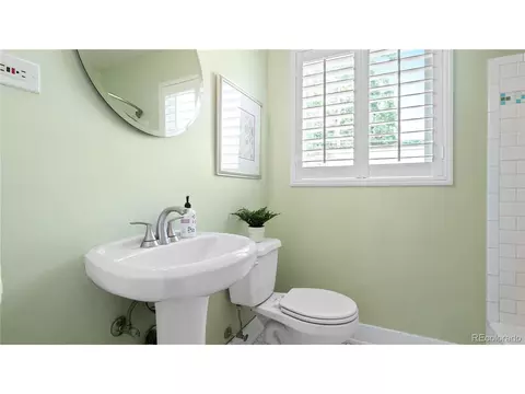 975 Harrison St, Denver, CO 80206 photo 18