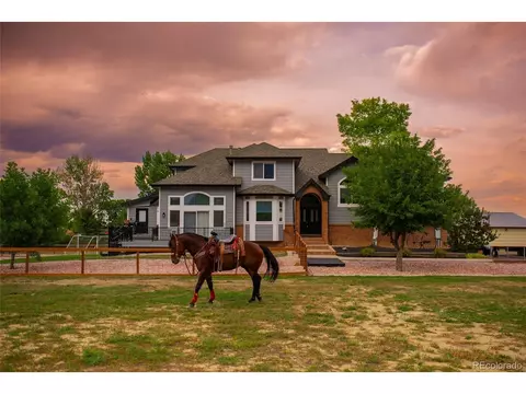 217 Meadowview Dr, Loveland, CO 80537