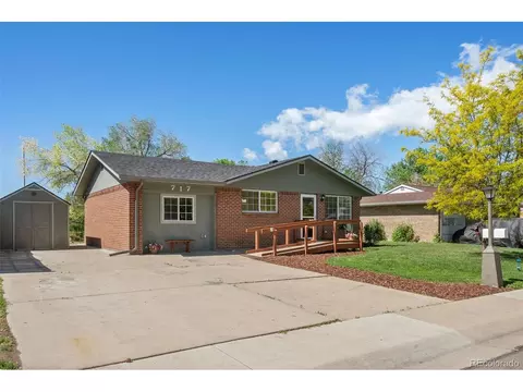 717 E 4th Ave, Longmont, CO 80504 photo 4