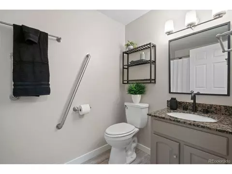 717 E 4th Ave, Longmont, CO 80504 photo 21