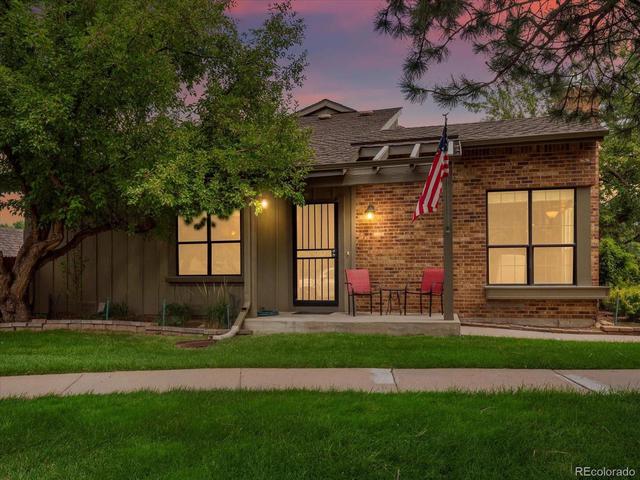 8162 E Phillips Cir, Centennial, CO 80112