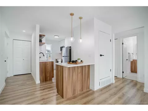 865 S Quebec St #301B, Denver, CO 80247